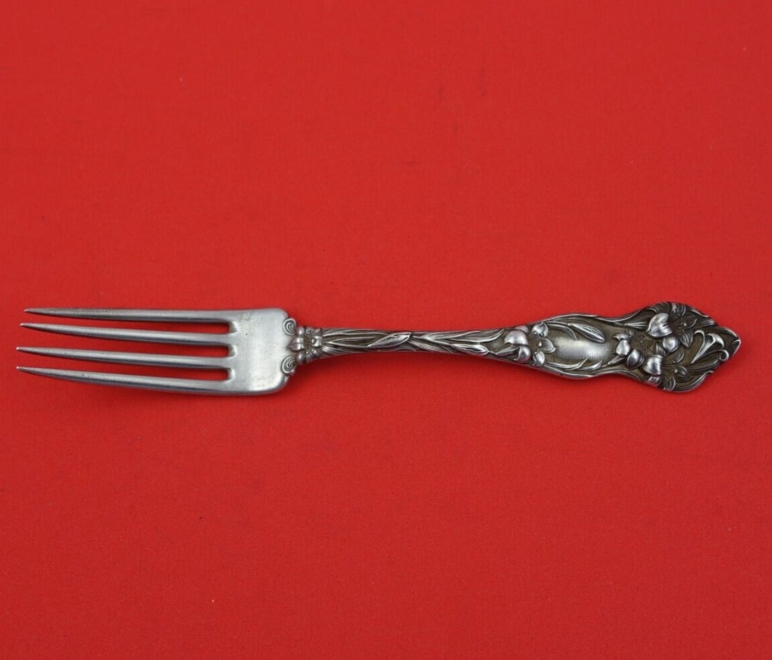 Watson Sterling Silver 6 Inch Lily Dessert Fork Antique Silverware: Watson Sterling Silver 6 Inch Lily Dessert Fork Antique Silverware Add a touch of elegance to your dining experience with this exquisite Lily by Watson Sterling Silver Dessert Fork. Crafted from high-
