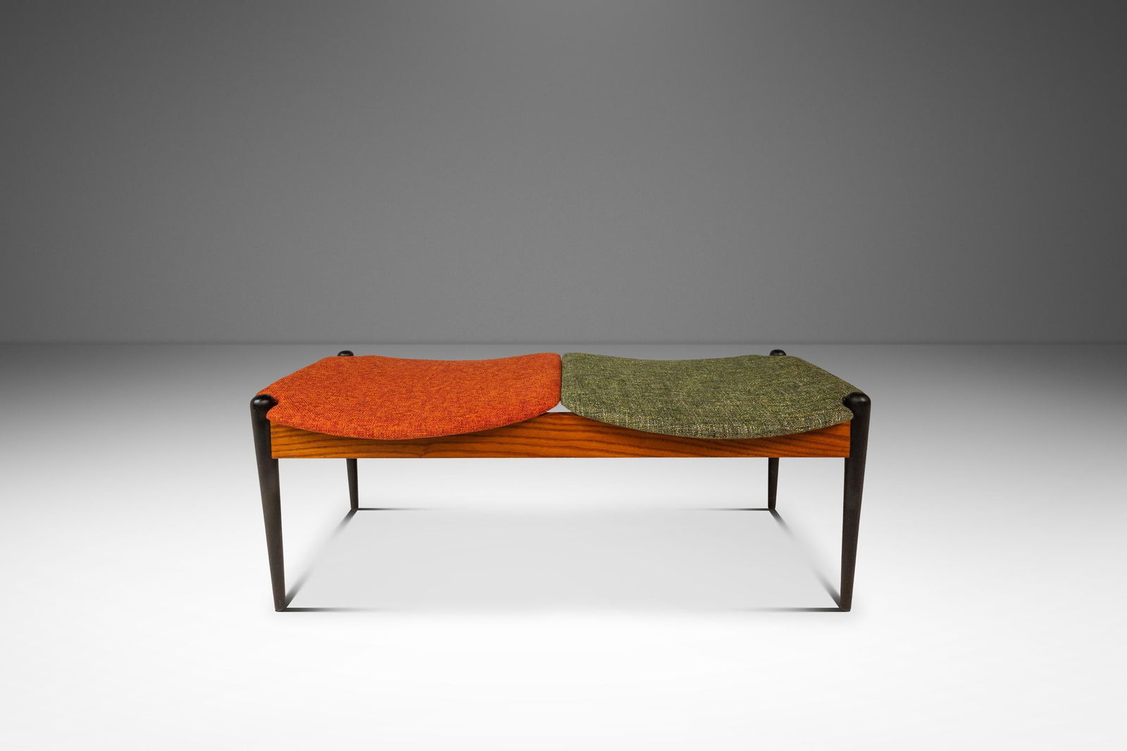 Two Seater Oak Bench With New Two Tone Upholstery by Arthur Umanoff 1960s: Two Seater Oak Bench With New Two Tone Upholstery by Arthur Umanoff 1960s This rare Mid-Century Modern two-seater bench, designed by Arthur Umanoff in the 1960s, features a sculpted frame crafted from