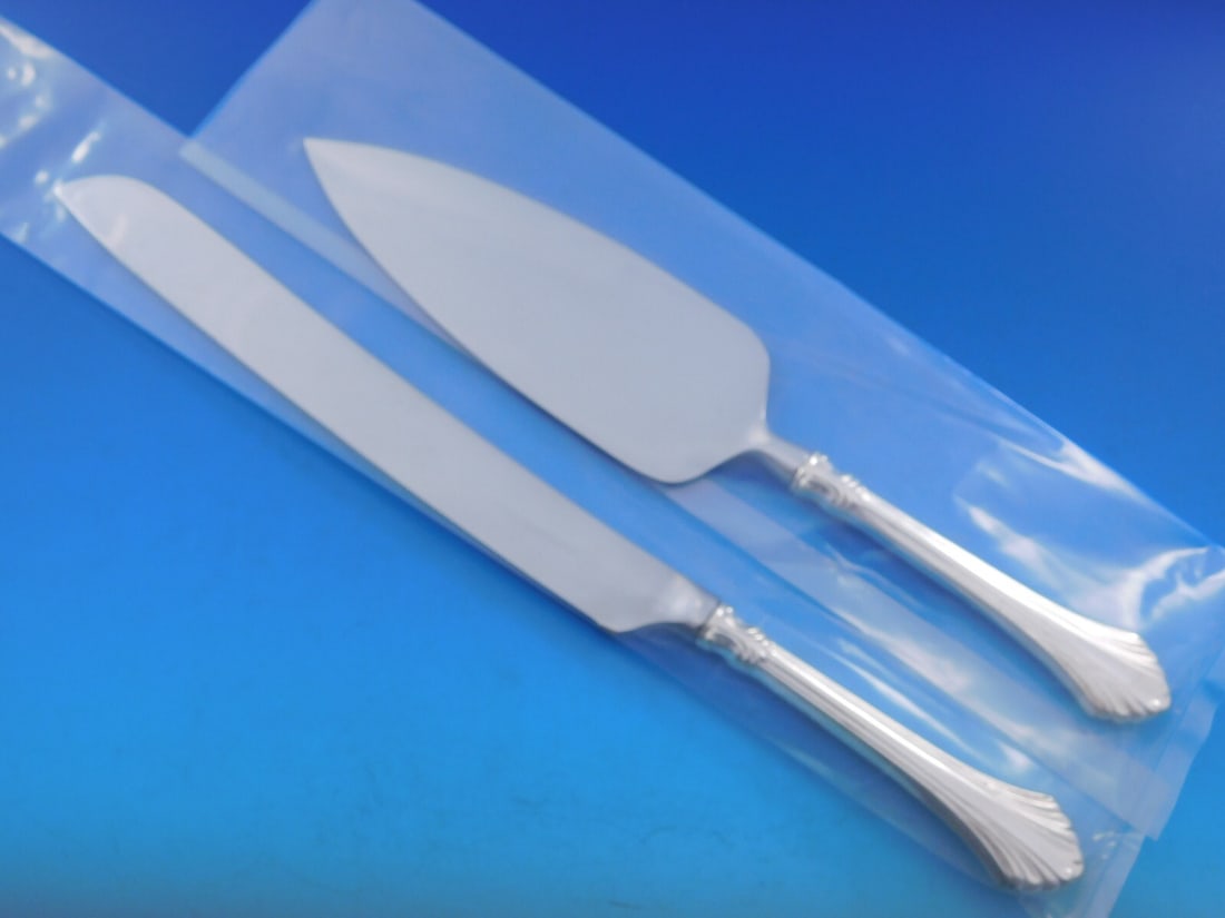 Wallace French Regency Sterling Silver Wedding Cake Set 2pc Custom Made: Wallace French Regency Sterling Silver Wedding Cake Set 2pc Custom Made This exquisite French Regency wedding cake set by Wallace features a stunning combination of sterling silver and stainless steel