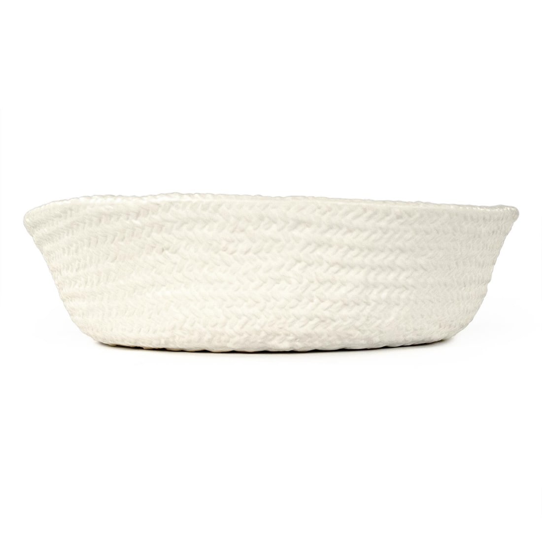 Zentique Cross Weave Serving Dish White Pottery English Traditional 15.5": Zentique Cross Weave Serving Dish White Pottery English Traditional 15.5" Introducing the Traditional White Cross Weave Serving Dish, a beautifully crafted piece that embodies antique or vintage charm