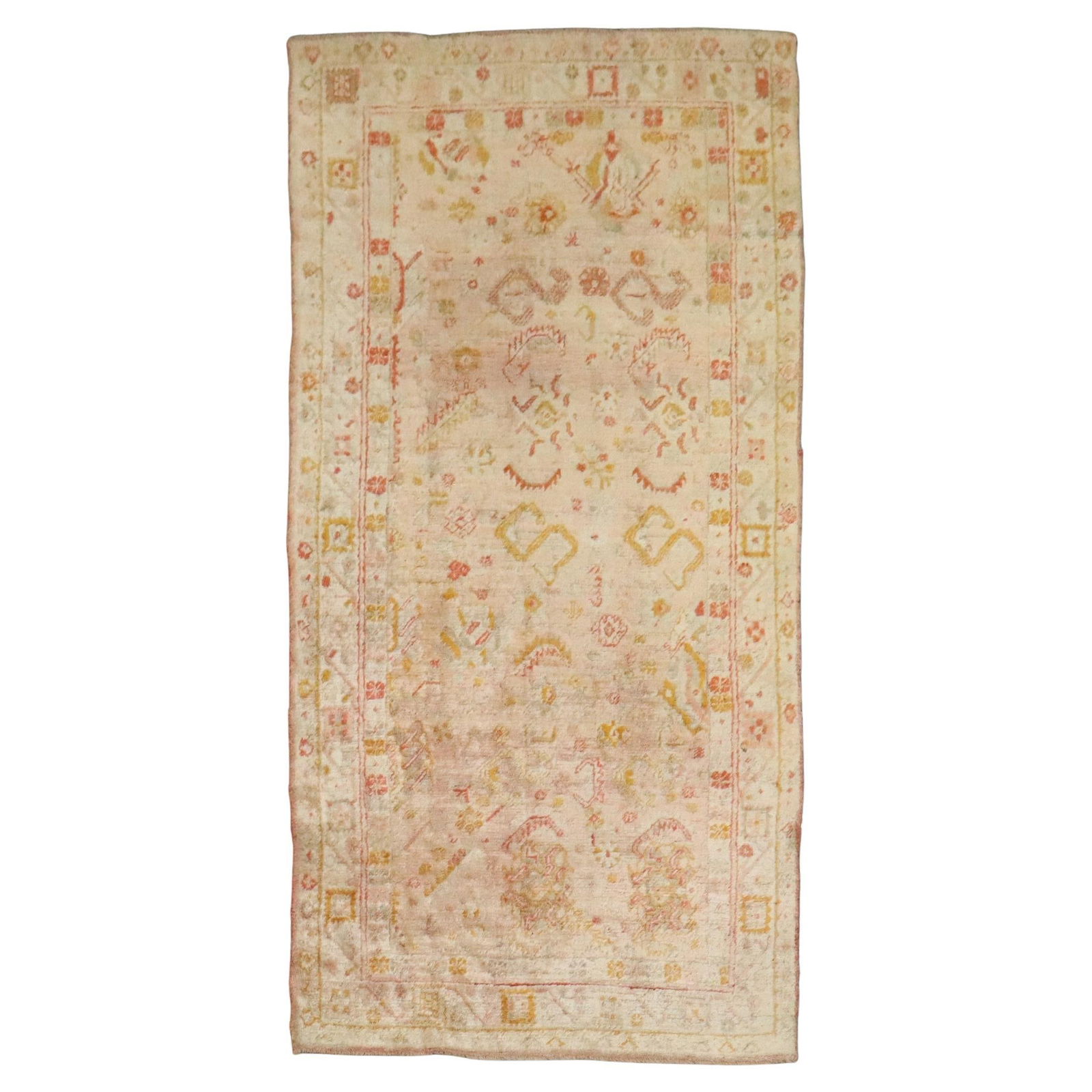 Late 19th Century Turkish Pink Angora Wool Oushak Rug 3' 9" x 6' 9": Late 19th Century Turkish Pink Angora Wool Oushak Rug 3' 9" x 6' 9" This late 19th century Oushak rug from Turkey is hand-woven from Angora wool and features a predominantly pink color palette. The ru