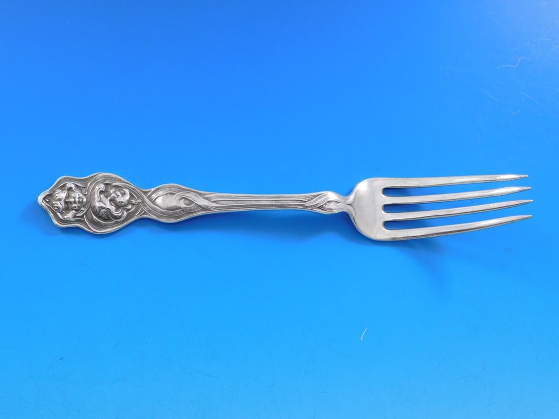 Unger Cupid Sunbeams Sterling Silver Fork 6 3/4 Art Nouveau: Unger Cupid Sunbeams Sterling Silver Fork 6 3/4 Art Nouveau Introducing the Cupid Sunbeams Regular Fork, a stunning piece of flatware crafted from sterling silver. This exquisite fork features the ele