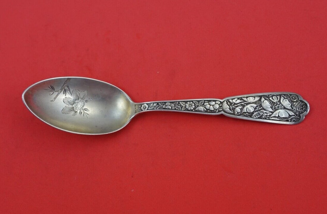 Wood & Hughes Byzantine Sterling Silver Spoon with Daisy 6 1/4": Wood & Hughes Byzantine Sterling Silver Spoon with Daisy 6 1/4" Experience the elegance of the Byzantine pattern with this exquisite sterling silver pap spoon by Wood & Hughes. Featuring a beautifully