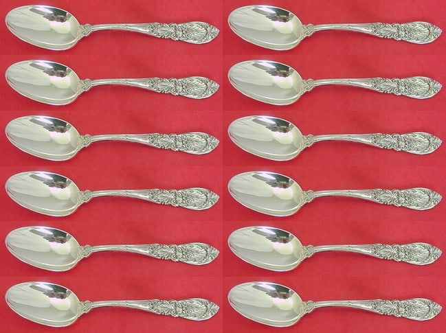 International Sterling Silver Richelieu 12 Piece Soup Spoon Set: International Sterling Silver Richelieu 12 Piece Soup Spoon Set This exquisite 12-piece set of Richelieu place soup spoons by International Sterling features a classic design that embodies elegance an