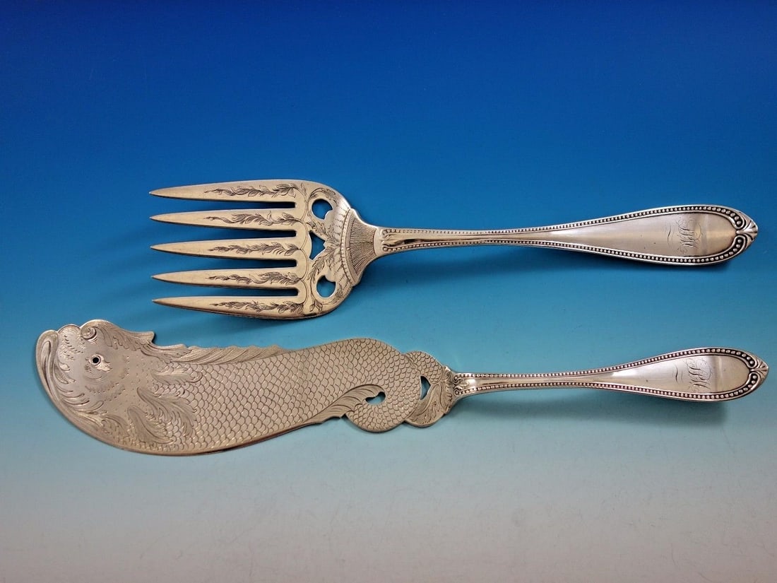 J.E. Caldwell Sterling Silver Fish Serving Set 14" Dolphin Design: J.E. Caldwell Sterling Silver Fish Serving Set 14" Dolphin Design This exquisite Sterling Silver Fish Serving Set by J.E. Caldwell features a striking dolphin design and a beautiful brite-cut finish.