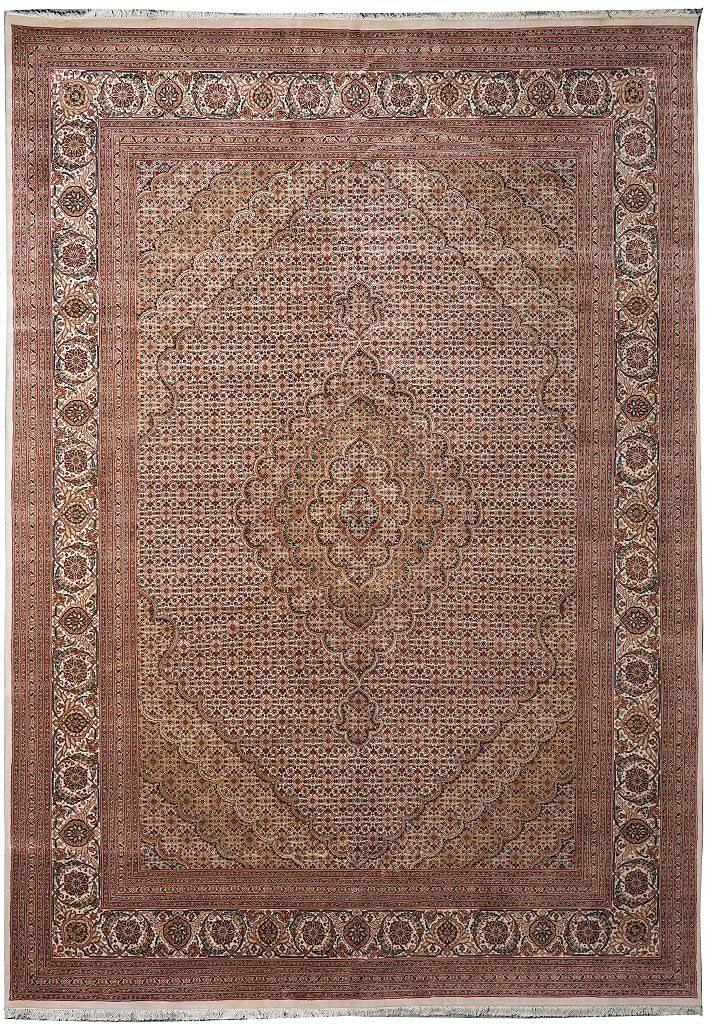 Handmade Mahi Tabriz Wool Silk Rug 117 x 159 Inch Ivory Floral India: Handmade Mahi Tabriz Wool Silk Rug 117 x 159 Inch Ivory Floral India Free continental US Shipping This handmade area rug features the Mahi Tabriz design, skillfully hand-knotted with a blend of wool a