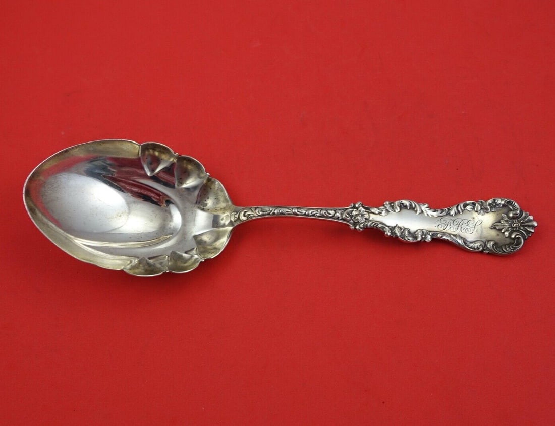 Hamilton & Diesinger Sterling Silver Berry Spoon 8 3/4" Monogrammed: Hamilton & Diesinger Sterling Silver Berry Spoon 8 3/4" Monogrammed This exquisite serving spoon, crafted by Hamilton & Diesinger, features a stunning design with scalloped shoulders. Made from high-q