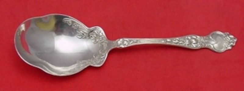 Wallace Violet Sterling Silver 7 3/4 Inch Berry Spoon Serving Piece: Wallace Violet Sterling Silver 7 3/4 Inch Berry Spoon Serving Piece This exquisite berry spoon from the Violet pattern by Wallace is crafted from sterling silver, offering a timeless addition to your