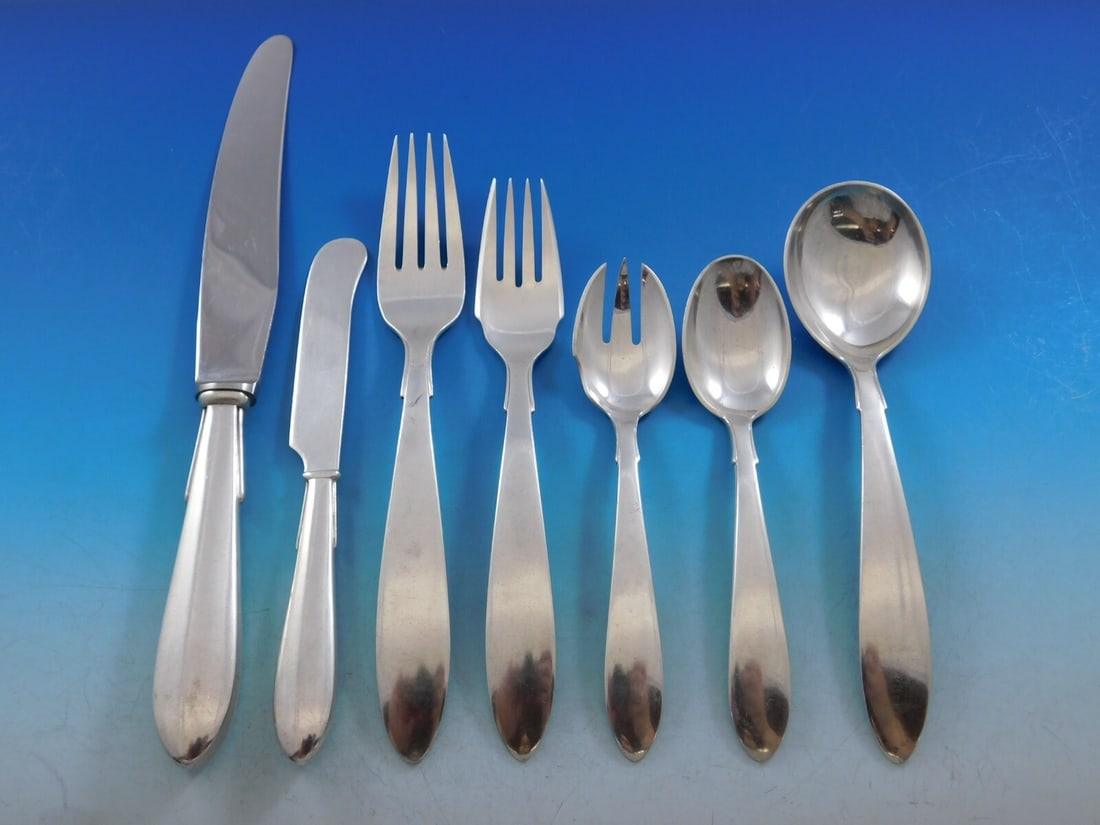 A. Dragsted Stromlinie Danish Sterling Silver Flatware Set 85 Pieces: A. Dragsted Stromlinie Danish Sterling Silver Flatware Set 85 Pieces Introducing the exquisite Stromlinie flatware set by A. Dragsted, a remarkable collection of 85 pieces crafted from high-quality st