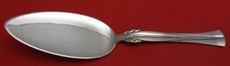 Frigast Queen Christina Sterling Silver 9 Inch Pie Server: Frigast Queen Christina Sterling Silver 9 Inch Pie Server Elevate your dessert serving with this exquisite pie server from the Queen Christina aka Wings pattern by Frigast. Crafted from high-quality s