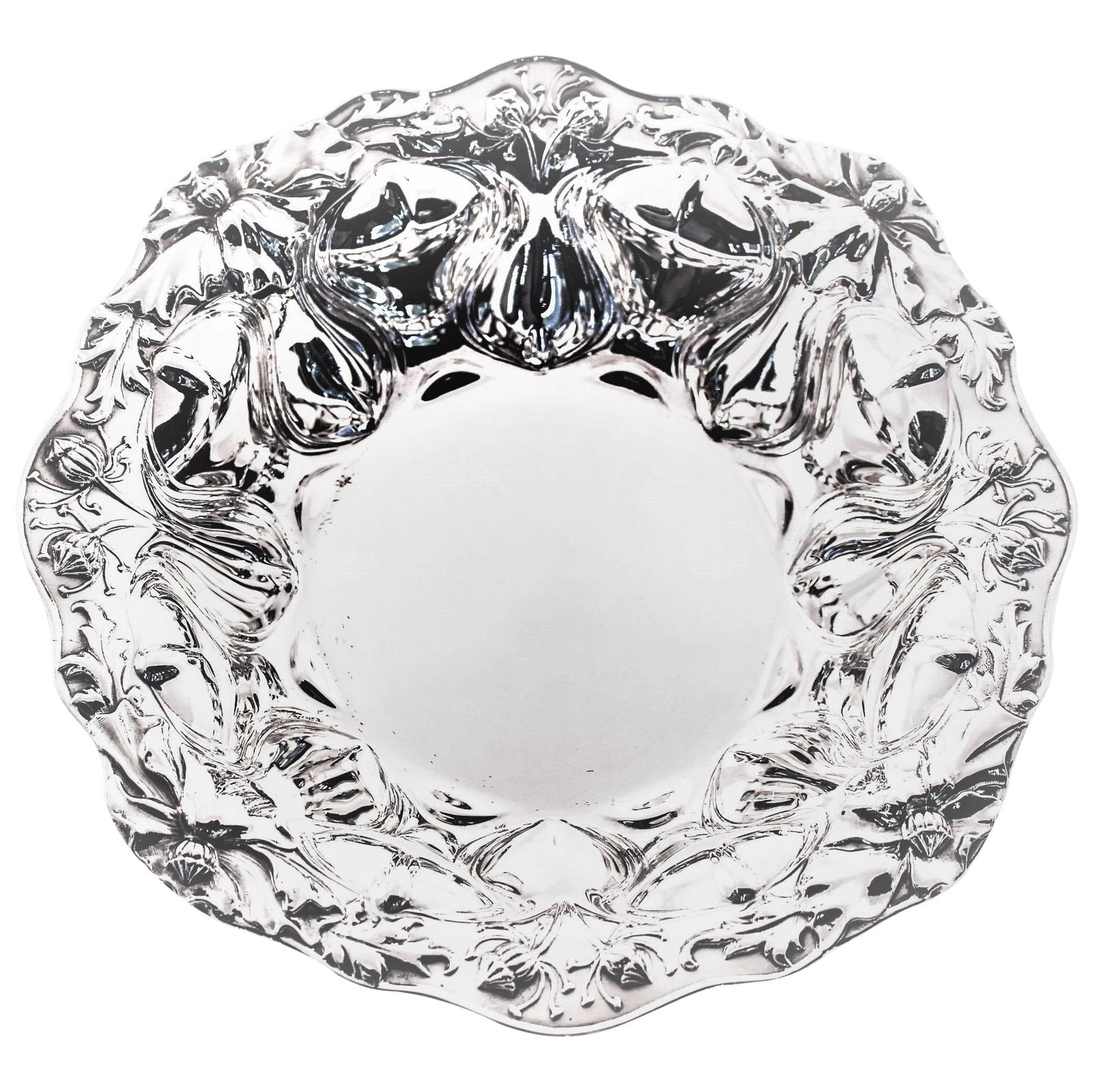Antique Alvin Sterling Silver Bowl Circa 1910 Floral Design 9 Inch: Antique Alvin Sterling Silver Bowl Circa 1910 Floral Design 9 Inch This exquisite Alvin Bowl features a graceful scalloped rim adorned with intricate flower and poppy motifs along the edge. The interi