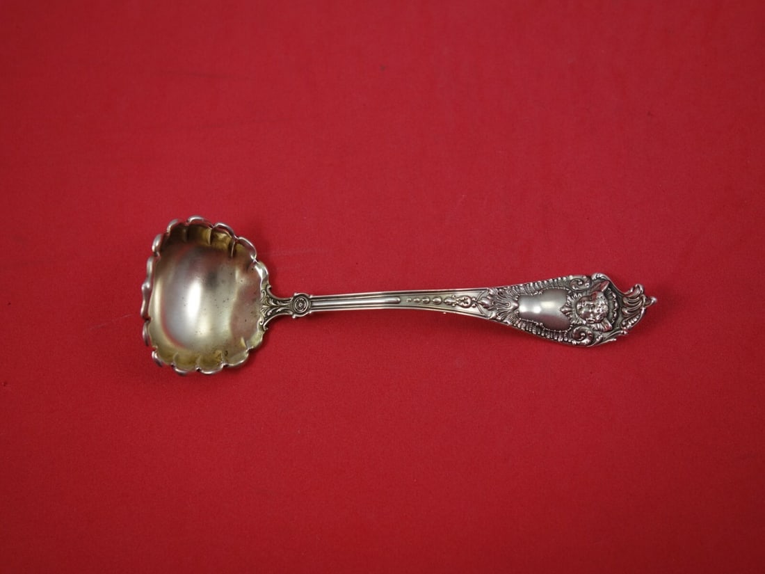 Watson-Newell Cherub Sterling Silver Sauce Ladle 5 Inch Vintage: Watson-Newell Cherub Sterling Silver Sauce Ladle 5 Inch Vintage This exquisite Cherub sauce ladle by Watson-Newell is crafted from high-quality sterling silver, showcasing the elegant Cherub pattern.
