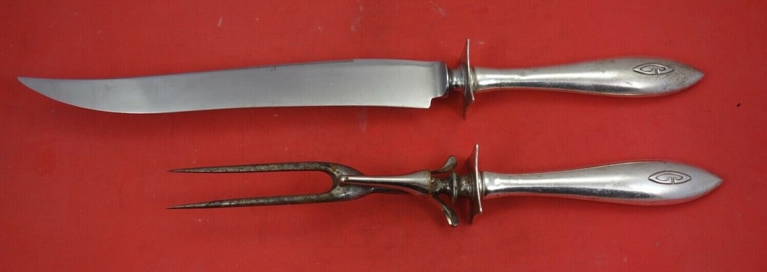 Shreve Buckingham Narrow Sterling Silver Carving Set with Monogram C: Shreve Buckingham Narrow Sterling Silver Carving Set with Monogram C Discover this exquisite Buckingham Narrow Roast Carving Set by Shreve, expertly crafted in sterling silver. This elegant set includ