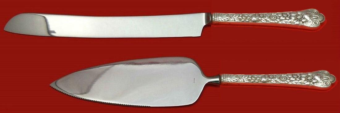 Gorham Cluny Sterling Silver Wedding Cake Set 2pc Custom Made: Gorham Cluny Sterling Silver Wedding Cake Set 2pc Custom Made Presenting a beautiful Cluny by Gorham Sterling Silver Wedding Cake Set, featuring a custom-made hollow handle and stainless steel compone