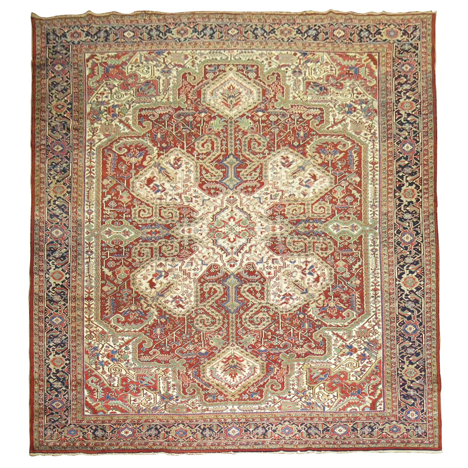 Antique Persian Heriz Serapi Rug Wool Hand-Woven 1920: Antique Persian Heriz Serapi Rug Wool Hand-Woven 1920 This exquisite Antique Persian Heriz Rug showcases a stunning dramatic medallion and large-scale design, making it a centerpiece for any space. Ha