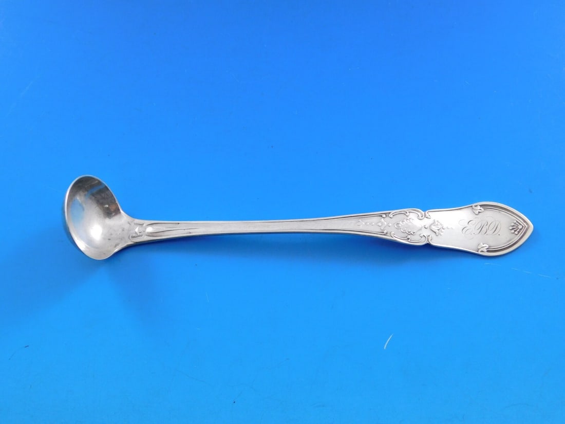 Shiebler Dew Drop Sterling Silver Mustard Ladle 5 3/4 Vintage C. 1860: Shiebler Dew Drop Sterling Silver Mustard Ladle 5 3/4 Vintage C. 1860 Discover a rare find with this vintage sterling silver mustard ladle from the renowned Shiebler brand, featuring the elegant Dew D