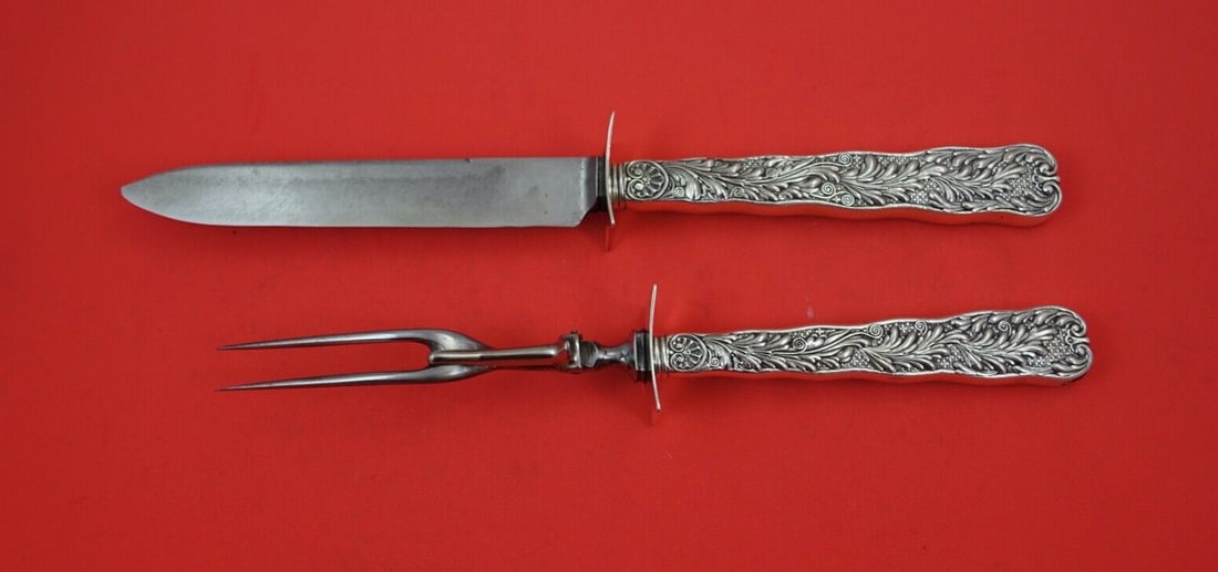 Gorham Saint Cloud Sterling Silver 2-Piece Carving Set Antique: Gorham Saint Cloud Sterling Silver 2-Piece Carving Set Antique This exquisite Saint Cloud carving set by Gorham is an elegant addition to any dining experience. Crafted in sterling silver with a hollo