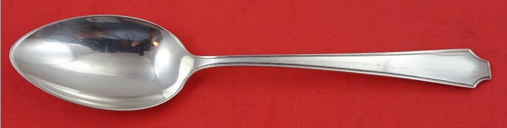 Whiting Jenny Lind Sterling Silver Place Soup Spoon 7 1/4": Whiting Jenny Lind Sterling Silver Place Soup Spoon 7 1/4" This exquisite Jenny Lind place soup spoon from Whiting showcases timeless elegance and craftsmanship. Crafted from sterling silver, this spo