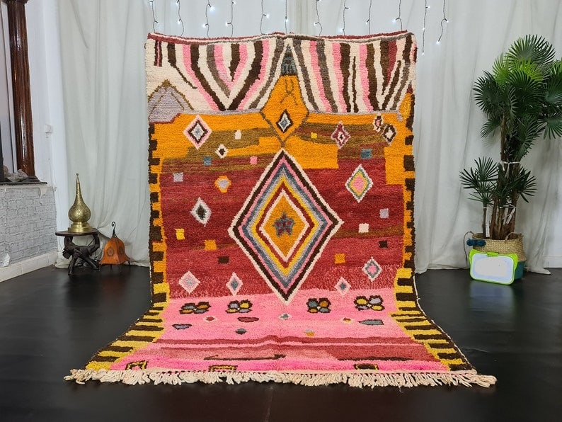 Handmade Moroccan Berber Rug 100% Sheep Wool 8 x 5 Feet: Handmade Moroccan Berber Rug 100% Sheep Wool 8 x 5 Feet Discover the beauty of this colorful handmade Moroccan Berber wool rug, expertly crafted by local Berber women weavers in the Middle Atlas Mount