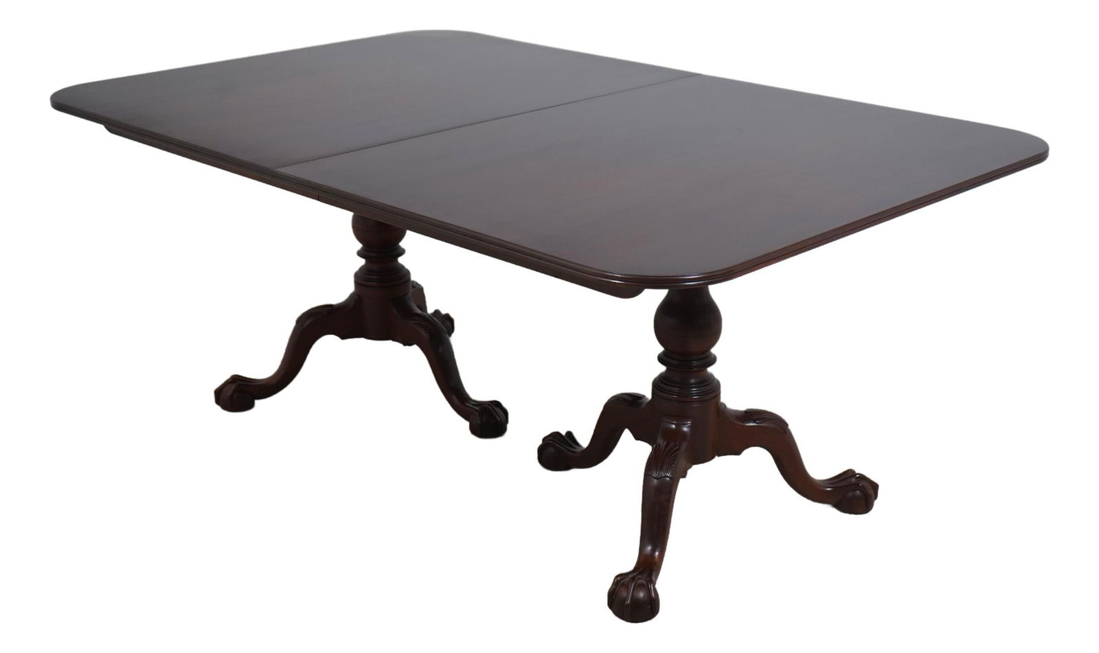Stickley Colonial Williamsburg Mahogany Dining Table Chippendale Style Ball Claw Feet: Stickley Colonial Williamsburg Mahogany Dining Table Chippendale Style Ball Claw Feet This exquisite Stickley Colonial Williamsburg Dining Room Table showcases a timeless design that adds elegance to