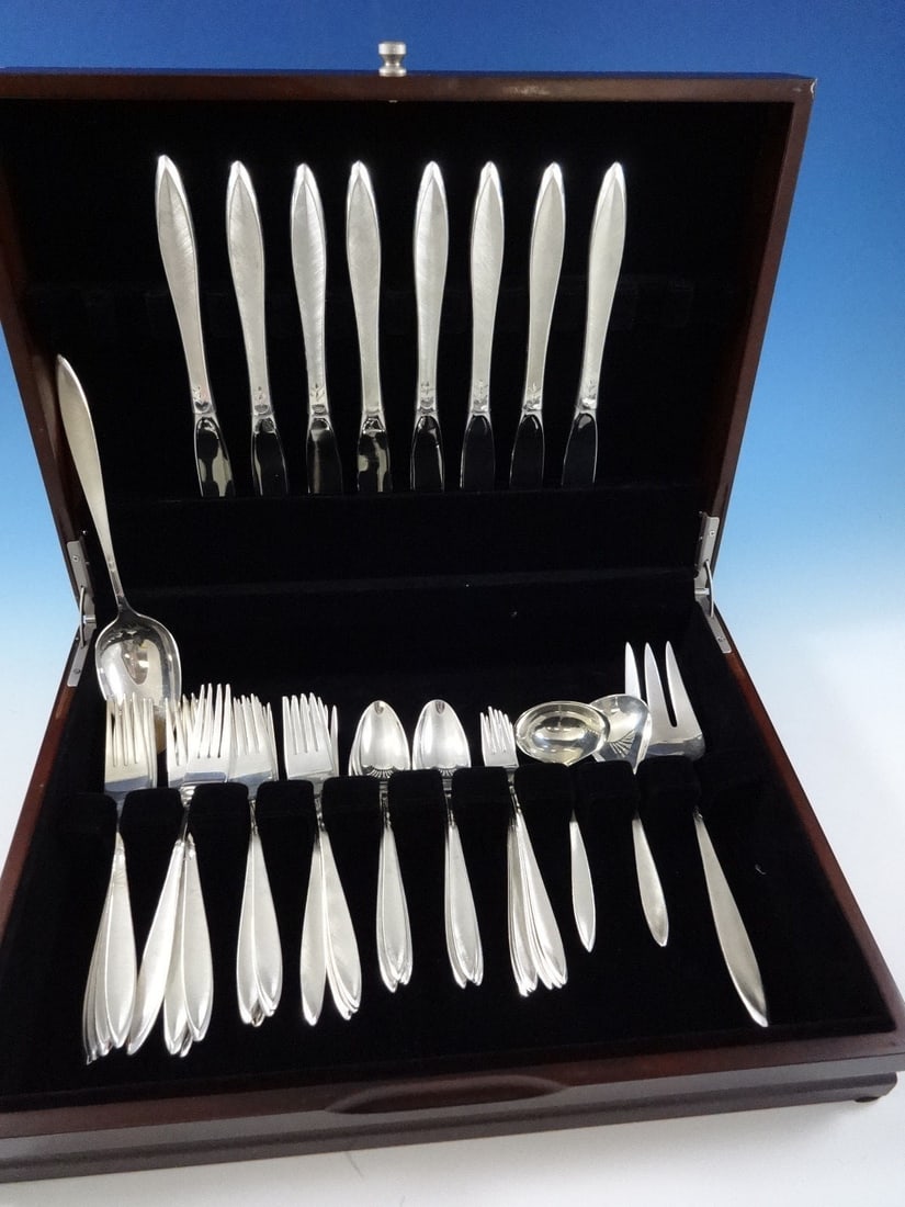 Gossamer by Gorham Sterling Silver Flatware Set 44 Pieces Modern Design: Gossamer by Gorham Sterling Silver Flatware Set 44 Pieces Modern Design Enhance your dining experience with this stunning Gossamer by Gorham sterling silver flatware set, designed for eight. This 44-p