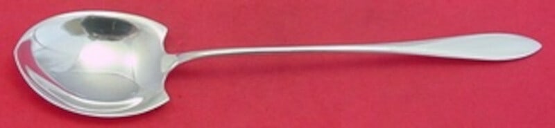 Towle Lafayette Sterling Silver Lettuce Spoon 8 5/8 Serving Piece: Towle Lafayette Sterling Silver Lettuce Spoon 8 5/8 Serving Piece Presenting the Lafayette by Towle Sterling Silver Lettuce Spoon, a beautiful serving piece measuring 8 5/8 inches. This elegant spoon