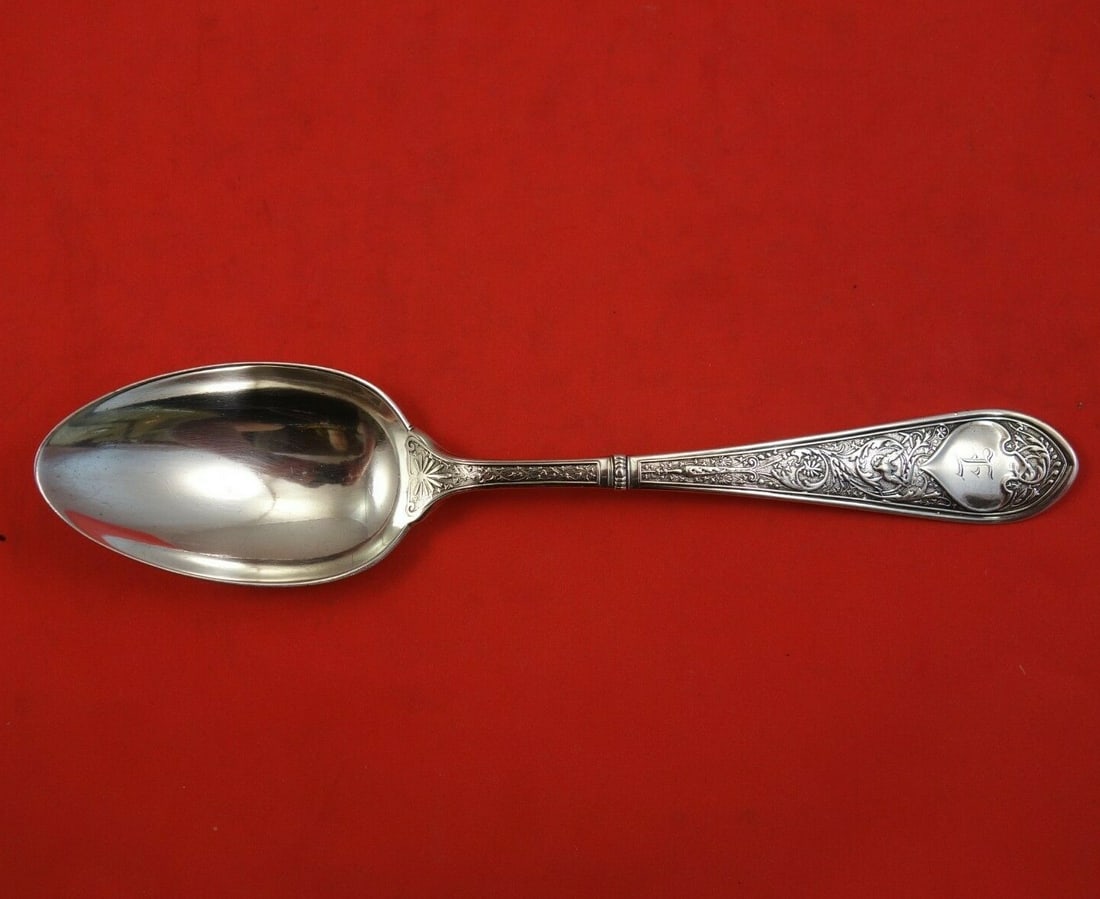 Gorham Raphael Sterling Silver Serving Spoon 8.5 Inch Heirloom: Gorham Raphael Sterling Silver Serving Spoon 8.5 Inch Heirloom This exquisite serving spoon is crafted from high-quality sterling silver, featuring the elegant Raphael pattern by Gorham. Measuring 8 1