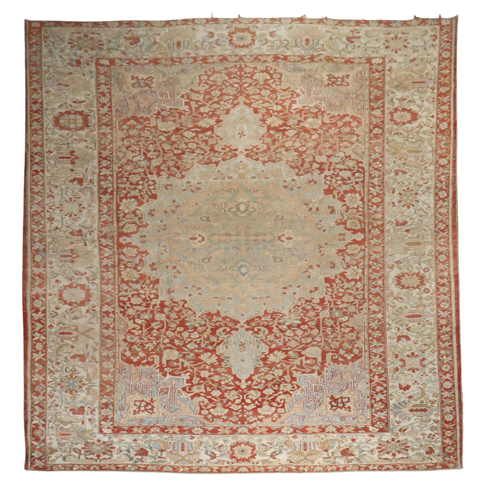 Large Antique Persian Bakhtiari Serapi Rug Wool Hand-Knotted 12'5 x 18'3: Large Antique Persian Bakhtiari Serapi Rug Wool Hand-Knotted 12'5 x 18'3 This large antique Persian Bakhtiari rug is a stunning example of early 20th-century craftsmanship. Hand-knotted from high-qual