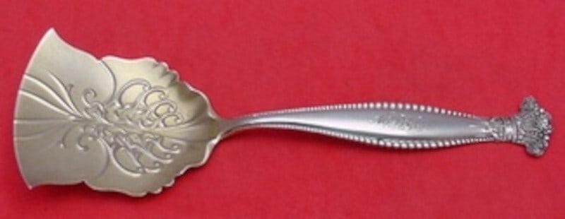 Shiebler Sandringham Sterling Silver Tomato Server 7 3/8 Fancy Design: Shiebler Sandringham Sterling Silver Tomato Server 7 3/8 Fancy Design This elegant tomato server from the Sandringham pattern by Shiebler is crafted from high-quality sterling silver. Featuring a gold