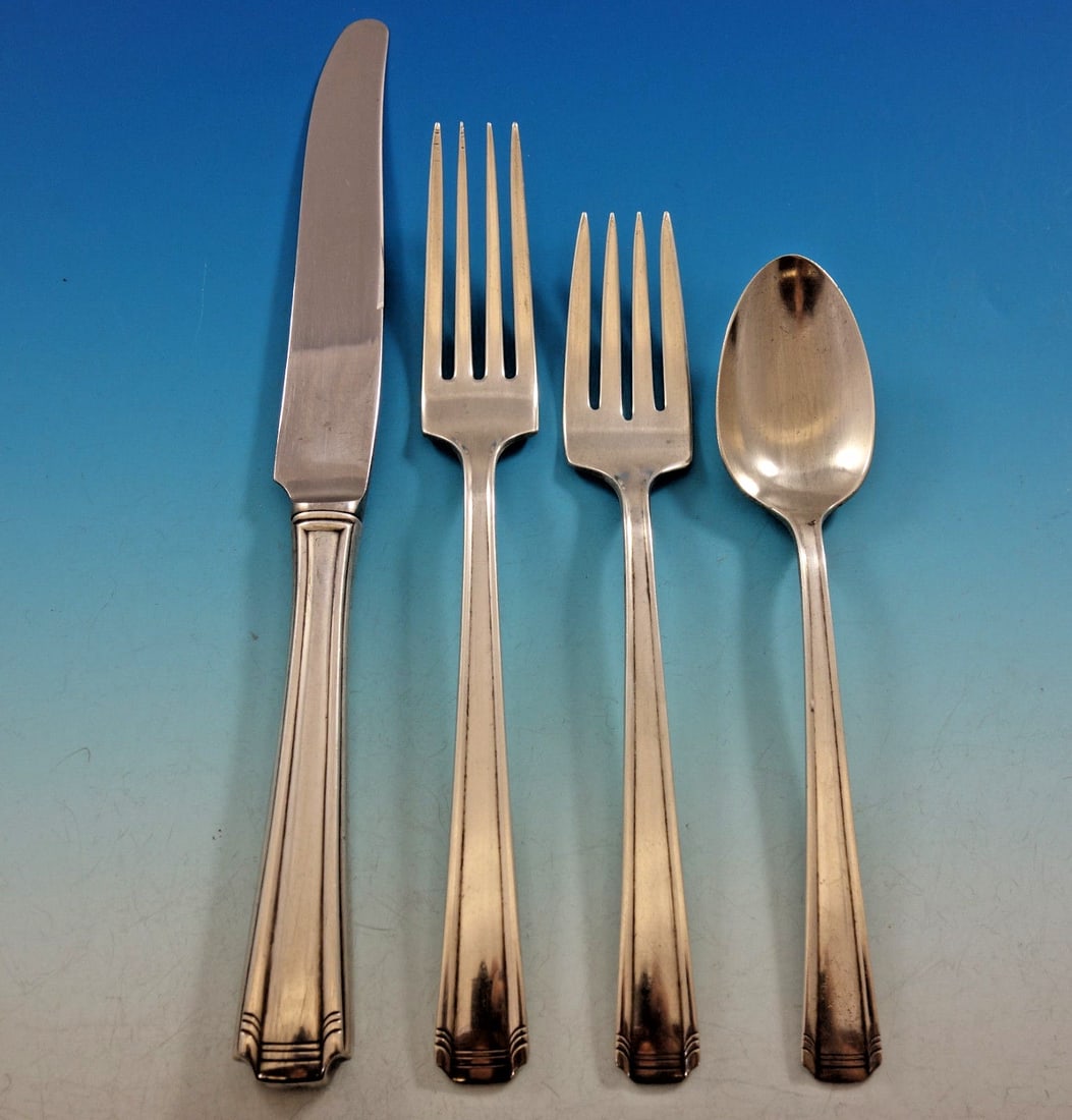 Westmorland John & Priscilla Sterling Silver Flatware Set 27 pcs: Westmorland John & Priscilla Sterling Silver Flatware Set 27 pcs Enhance your dining experience with this exquisite 27-piece flatware set featuring the elegant John & Priscilla pattern by Westmorland.