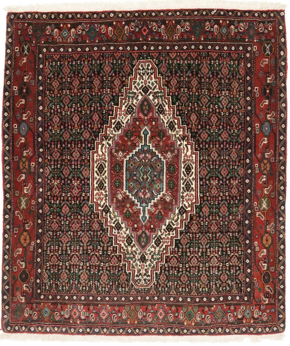 Unique Handmade 4x5 Bidjar Floral Design Oriental Rug: Unique Handmade 4x5 Bidjar Floral Design Oriental Rug This exquisite handmade Bidjar oriental rug features a stunning floral design, perfect for adding a touch of elegance to any room. Measuring 4'9"