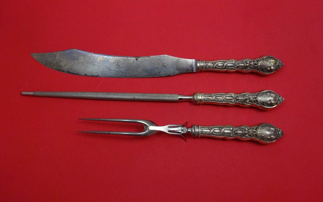 Unger Douvaine Sterling Silver 3pc Roast Carving Set: Unger Douvaine Sterling Silver 3pc Roast Carving Set This elegant Douvaine roast carving set from Unger showcases a beautifully crafted 3-piece collection, perfect for your dining experience. Manufact