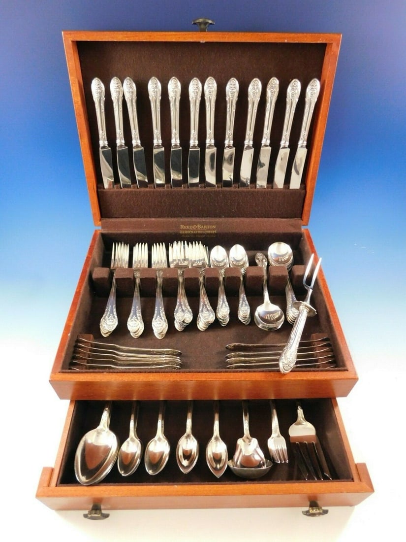 Rosemont Gorham Silverplate Flatware Set 114 Pieces Circa 1930 with Storage Chest: Rosemont Gorham Silverplate Flatware Set 114 Pieces Circa 1930 with Storage Chest Discover the exquisite Rosemont by Gorham Silverplate Flatware Set, a stunning collection from the 1930s featuring a c