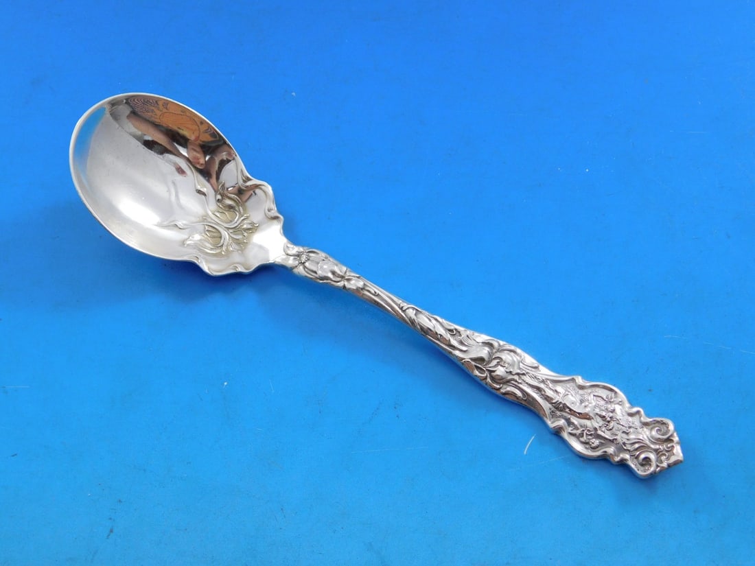 Wallace Irian Sterling Silver Ice Cream Spoon 5 5/8" Design (1 of 6)
