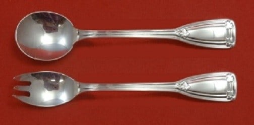 Tiffany & Co Saint Dunstan Sterling Silver Baby Set 2pc: Tiffany & Co Saint Dunstan Sterling Silver Baby Set 2pc This exquisite 2-piece baby/child's set is crafted from high-quality sterling silver and features the elegant Saint Dunstan pattern by Tiffany &