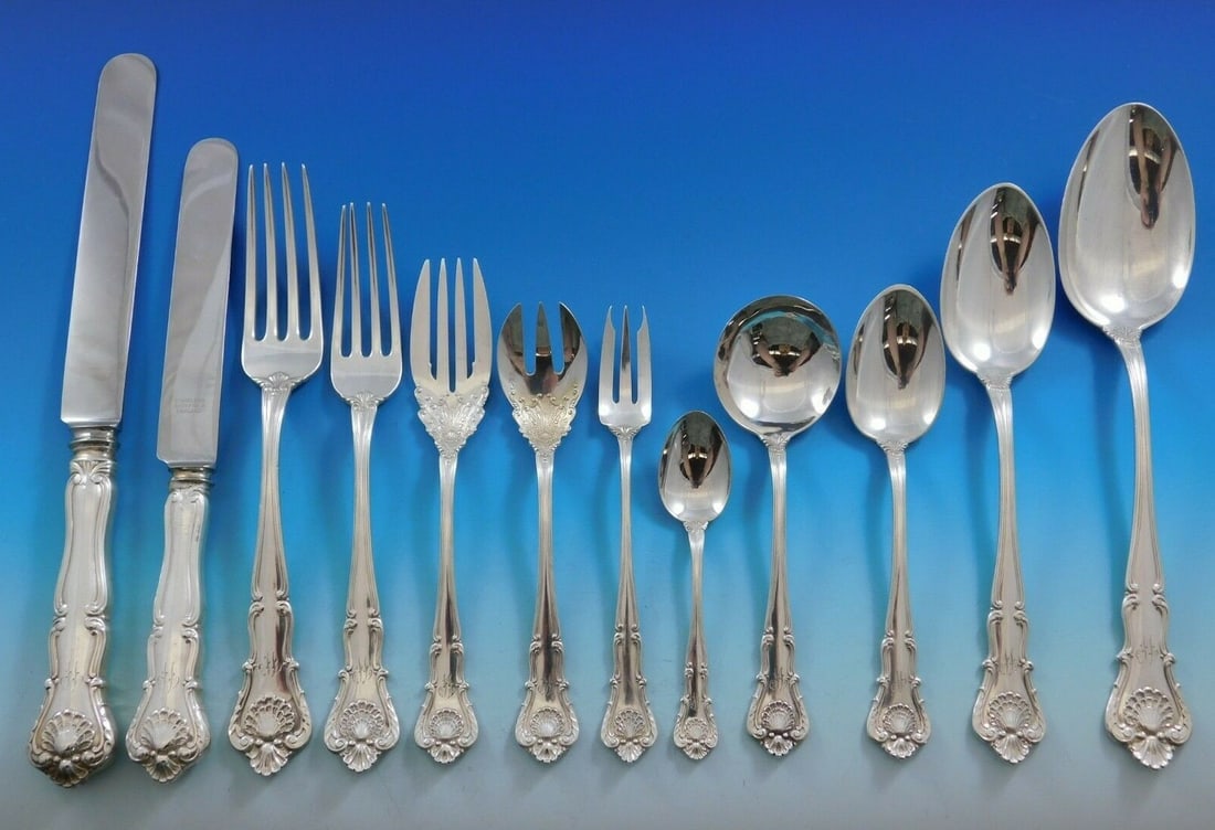 Durgin New Queens Sterling Silver Flatware Set 96 Pcs with W Monogram: Durgin New Queens Sterling Silver Flatware Set 96 Pcs with W Monogram Presenting an exquisite 96-piece flatware set in the elegant New Queens pattern by Durgin, crafted from high-quality sterling silv