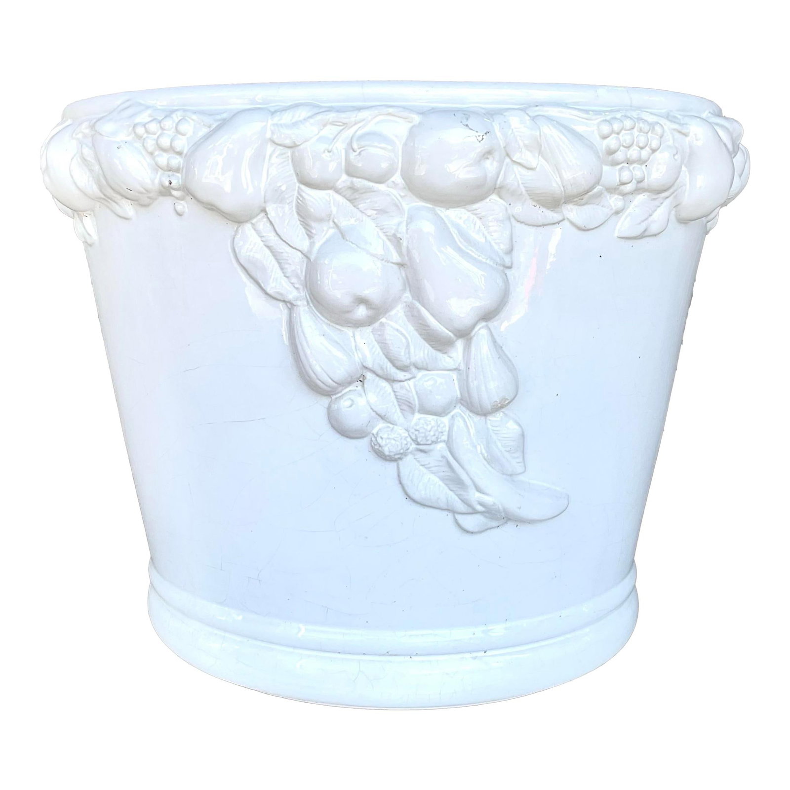 Monumental Vintage Italian Ceramic Planter White 21x21x15.75: Monumental Vintage Italian Ceramic Planter White 21x21x15.75 This Vintage Italian Monumental Glazed Ceramic Planter showcases exceptional craftsmanship with its bold design and rich glazing. Ideal for