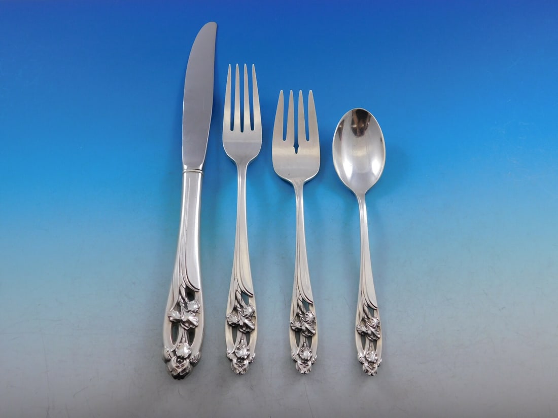 International Silver Iris Sterling Silver Flatware Set for 8 39 pcs with Bonus Storage Chest: International Silver Iris Sterling Silver Flatware Set for 8 39 pcs with Bonus Storage Chest This exquisite Silver Iris flatware set by International Sterling is perfect for elegant dining, providing