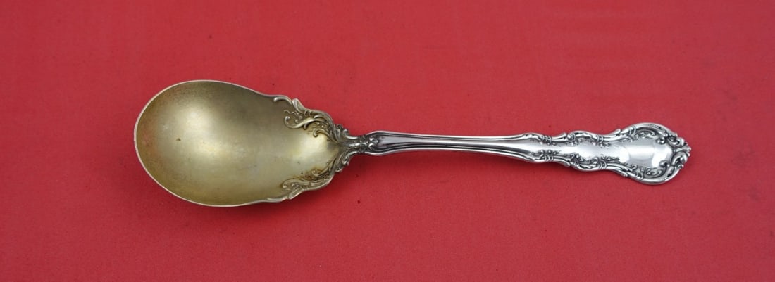 Wallace Old Atlanta Sterling Silver Preserve Spoon 7 1/8 Gold Wash: Wallace Old Atlanta Sterling Silver Preserve Spoon 7 1/8 Gold Wash This exquisite preserve spoon features the Old Atlanta pattern by Wallace, crafted from high-quality sterling silver. Measuring 7 1/8