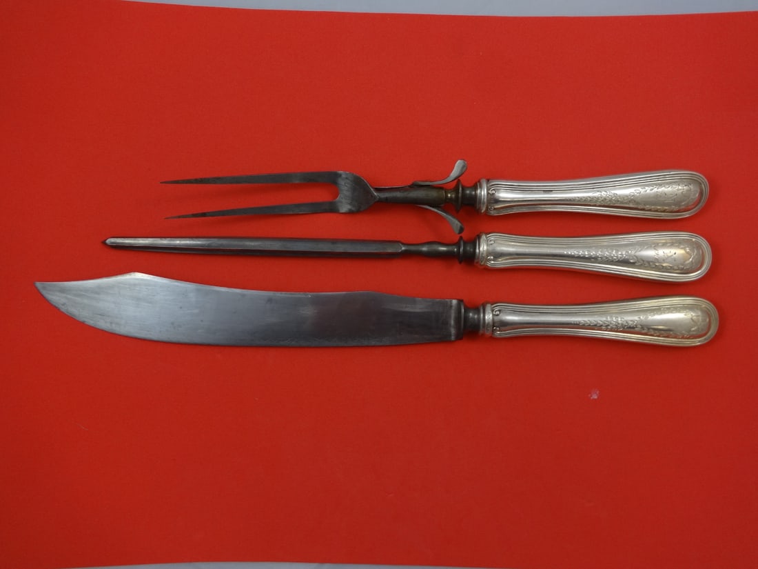Watson Commonwealth Engraved Sterling Silver 3 Piece Carving Set: Watson Commonwealth Engraved Sterling Silver 3 Piece Carving Set This exquisite 3-piece roast carving set is crafted from high-quality sterling silver and features the elegant Commonwealth Engraved pa