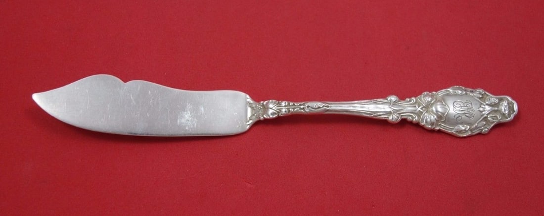 Gorham Virginiana Sterling Silver Master Butter Knife 6 3/4": Gorham Virginiana Sterling Silver Master Butter Knife 6 3/4" Introducing the Virginiana Master Butter Knife by Gorham, crafted from high-quality sterling silver. This exquisite piece features a flat h