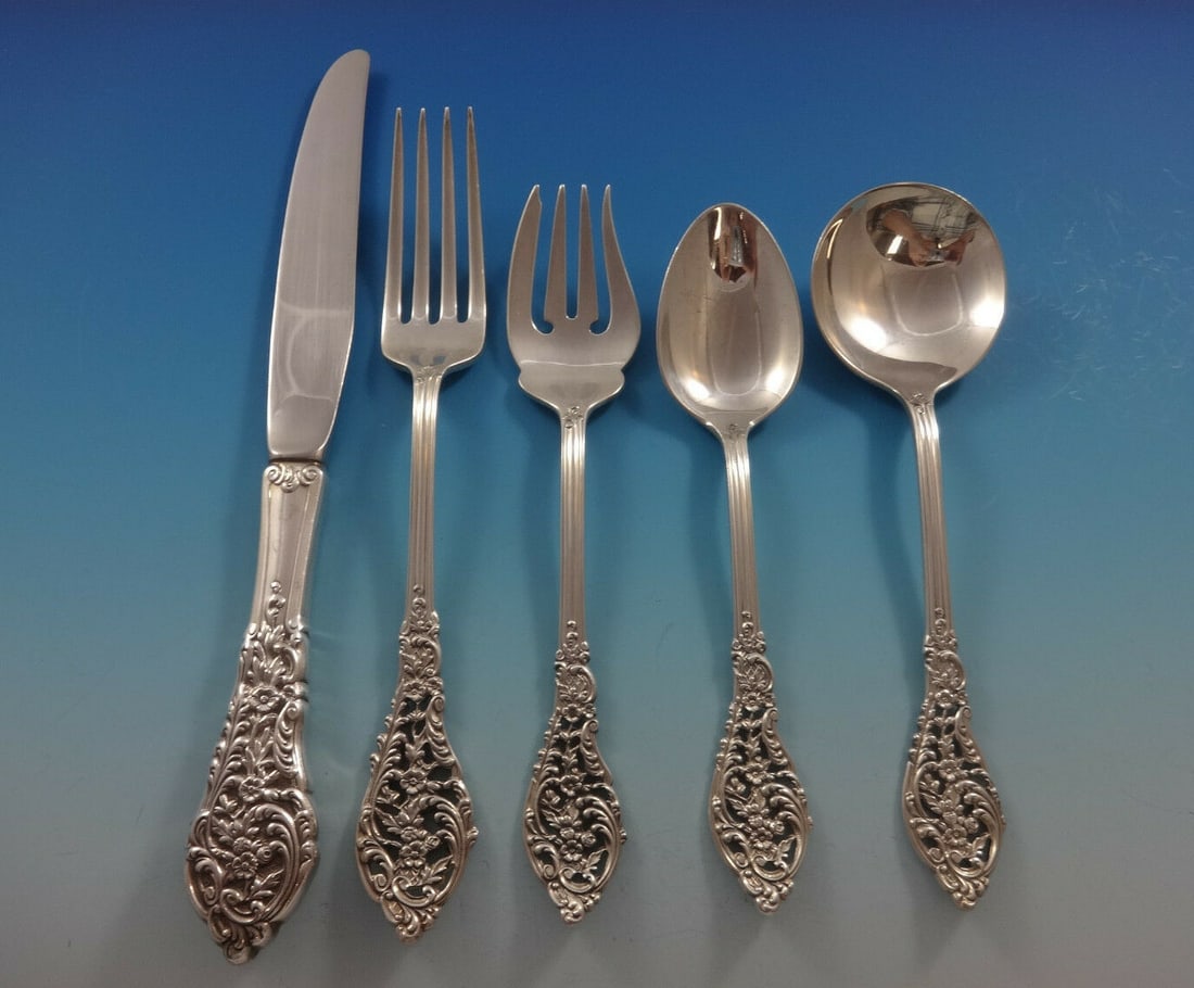 Reed & Barton Florentine Lace Sterling Silver Flatware Set 40 Pcs with Storage Chest: Reed & Barton Florentine Lace Sterling Silver Flatware Set 40 Pcs with Storage Chest Enhance your dining experience with this exquisite Florentine Lace flatware set by Reed & Barton. Crafted from high