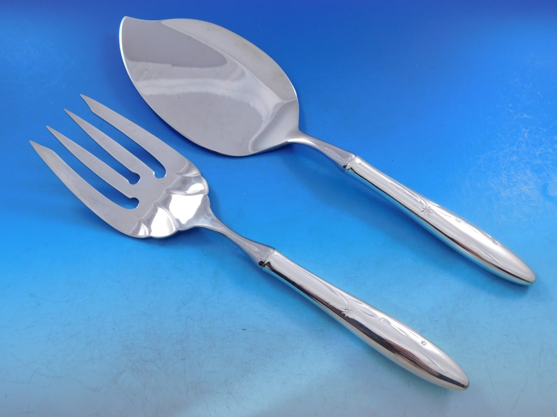 Gorham Celeste Sterling Silver Salmon Serving Set 2 Piece Hollow Handle: Gorham Celeste Sterling Silver Salmon Serving Set 2 Piece Hollow Handle Enhance your dining experience with the Celeste Salmon Serving Set by Gorham, crafted from high-quality sterling silver. This ex