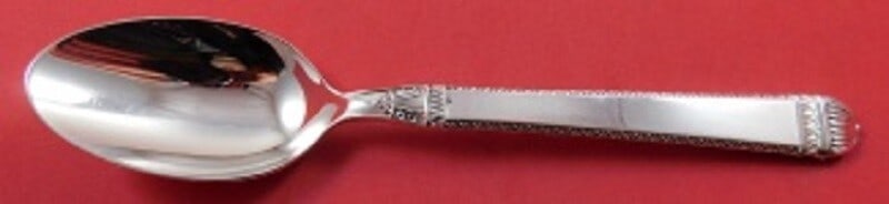 Sterling Silver Soup Spoon Bysantium Pattern 7 1/8 Inch by Vera Wang: Sterling Silver Soup Spoon Bysantium Pattern 7 1/8 Inch by Vera Wang This is a Vera Wang Bysantium pattern sterling silver place soup spoon. Measuring 7 1/8 inches in length, it features a classic des