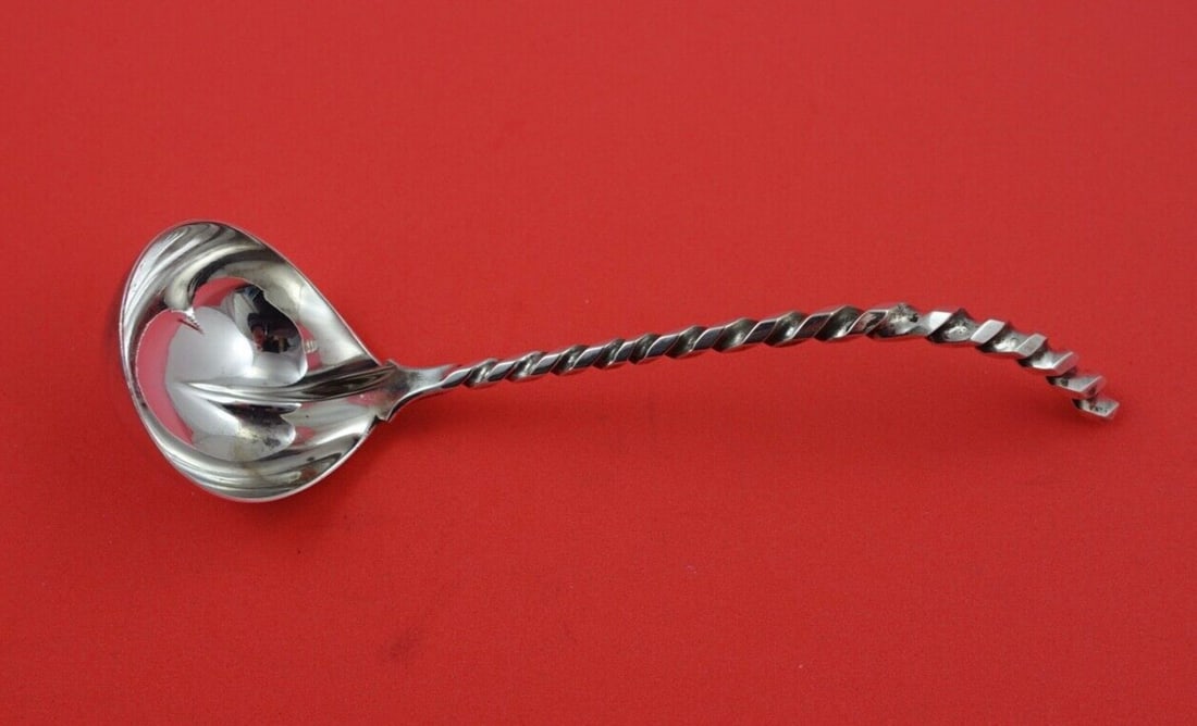 Dominick & Haff Square Twist Sterling Silver Sauce Ladle 6.5": Dominick & Haff Square Twist Sterling Silver Sauce Ladle 6.5" This exquisite sauce ladle from Dominick and Haff features a classic Square Twist pattern, crafted from high-quality sterling silver. Meas