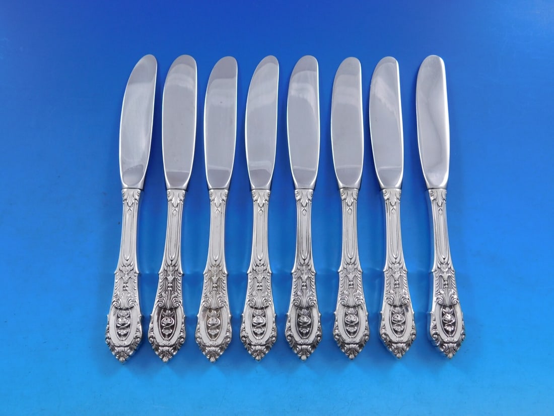 Wallace Rose Point Sterling Silver Butter Spreader Set 8 pcs Modern 6 1/4": Wallace Rose Point Sterling Silver Butter Spreader Set 8 pcs Modern 6 1/4" Enhance your dining experience with this exquisite set of 8 butter spreaders in the elegant Rose Point pattern by Wallace. Cr