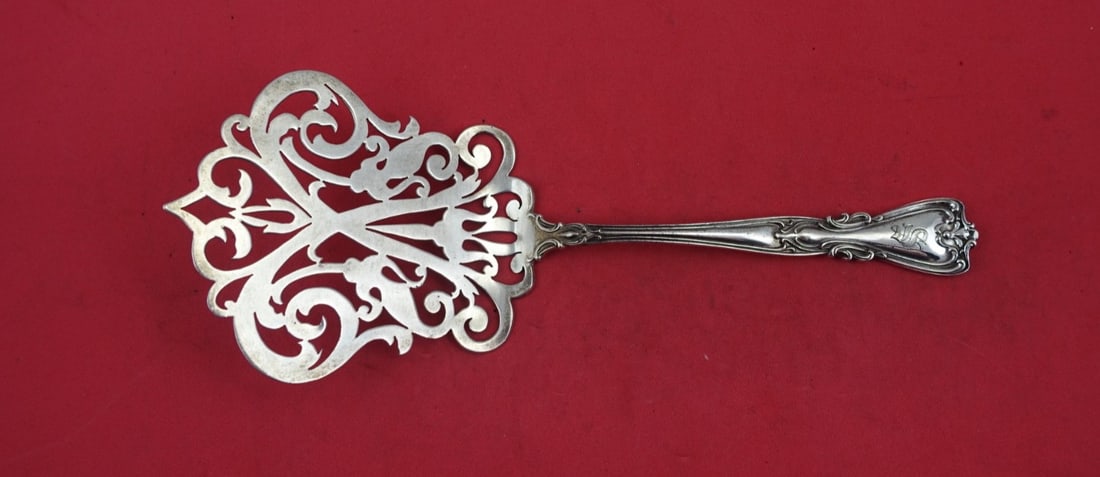 Watson Victoria New Sterling Silver 8 Waffle Server: Watson Victoria New Sterling Silver 8 Waffle Server Elevate your dining experience with this exquisite Sterling Silver Waffle Server from the Victoria New pattern by Watson. This elegant serving piece