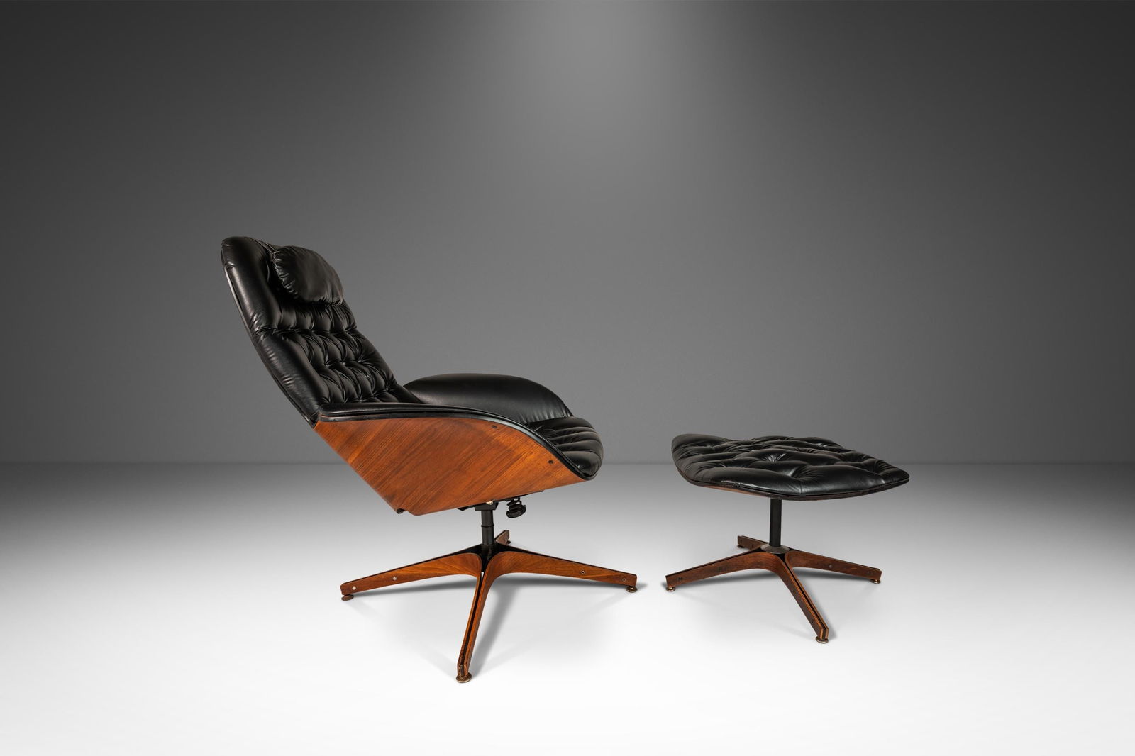 George Mulhauser Mid-Century Modern Bentwood Lounge Chair & Ottoman Set in Black Vinyl: George Mulhauser Mid-Century Modern Bentwood Lounge Chair & Ottoman Set in Black Vinyl Discover a stunning Mid-Century Modern Bentwood Lounge Chair and Ottoman Set designed by George Mulhauser for Ply