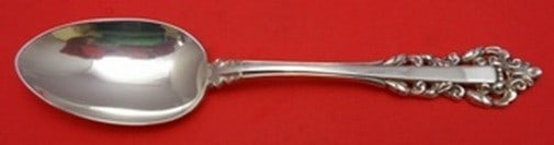 Sterling Silver Place Soup Spoon Medici New Pattern by Gorham 6.75 Inch: Sterling Silver Place Soup Spoon Medici New Pattern by Gorham 6.75 Inch This is a vintage Gorham Medici New sterling silver place soup spoon. Measuring 6 3/4 inches in length, it features the Medici N