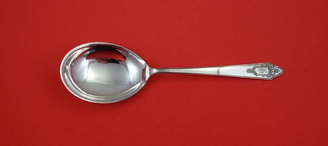 Lunt Granado Sterling Silver Berry Spoon 9 Inch Serving Spoon: Lunt Granado Sterling Silver Berry Spoon 9 Inch Serving Spoon This exquisite Granado Berry Spoon by Lunt is crafted from high-quality sterling silver, showcasing the elegant Granado pattern. Measuring